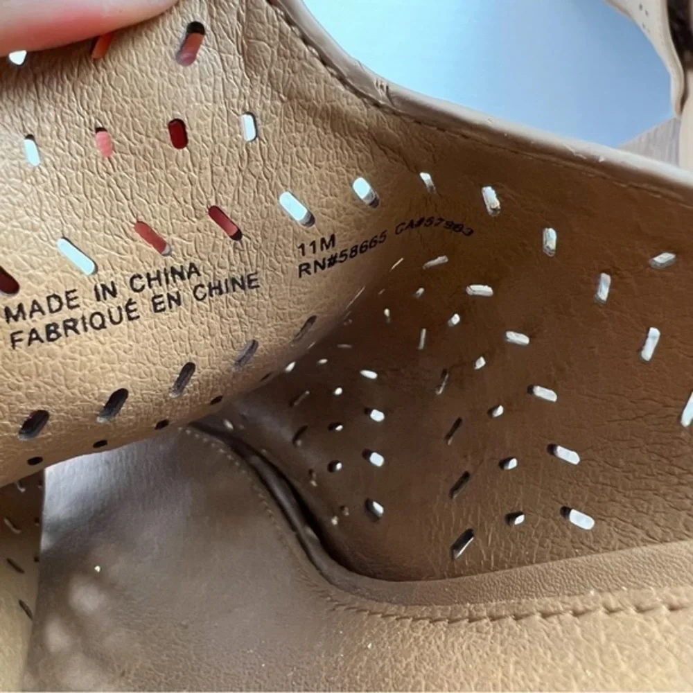 Susina tan womens size 11 Danella perforated block heel open toe heels